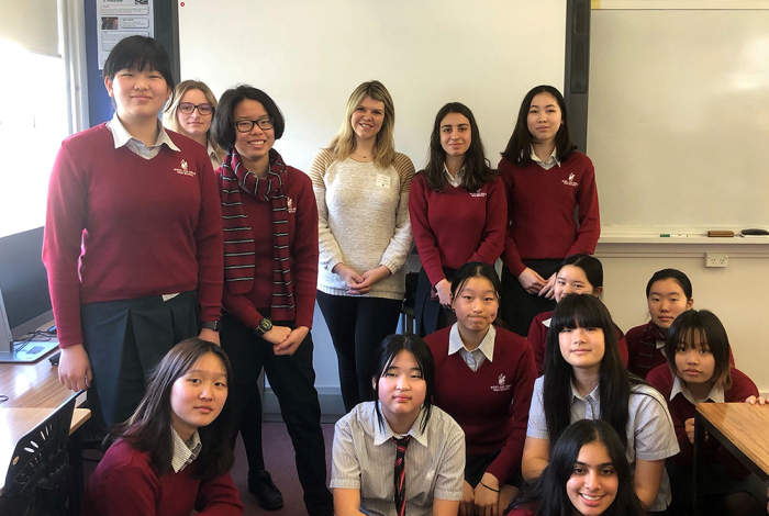 Erin-Hughes-with-Esports-Club-students Erin-Hughes-with-Esports-Club-students