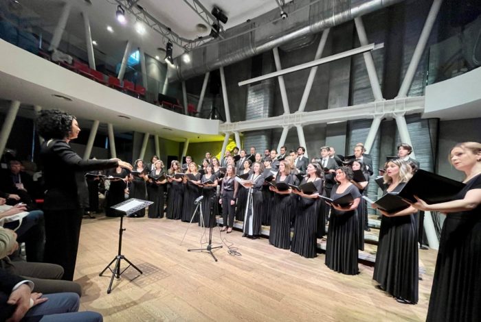 Fiona Wilson Fiona Wilson