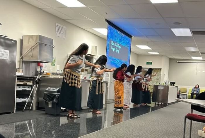 Tongan group dance Tongan group dance
