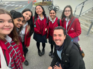 E54EC351-041D-484B-90FA-22ED2254B75E